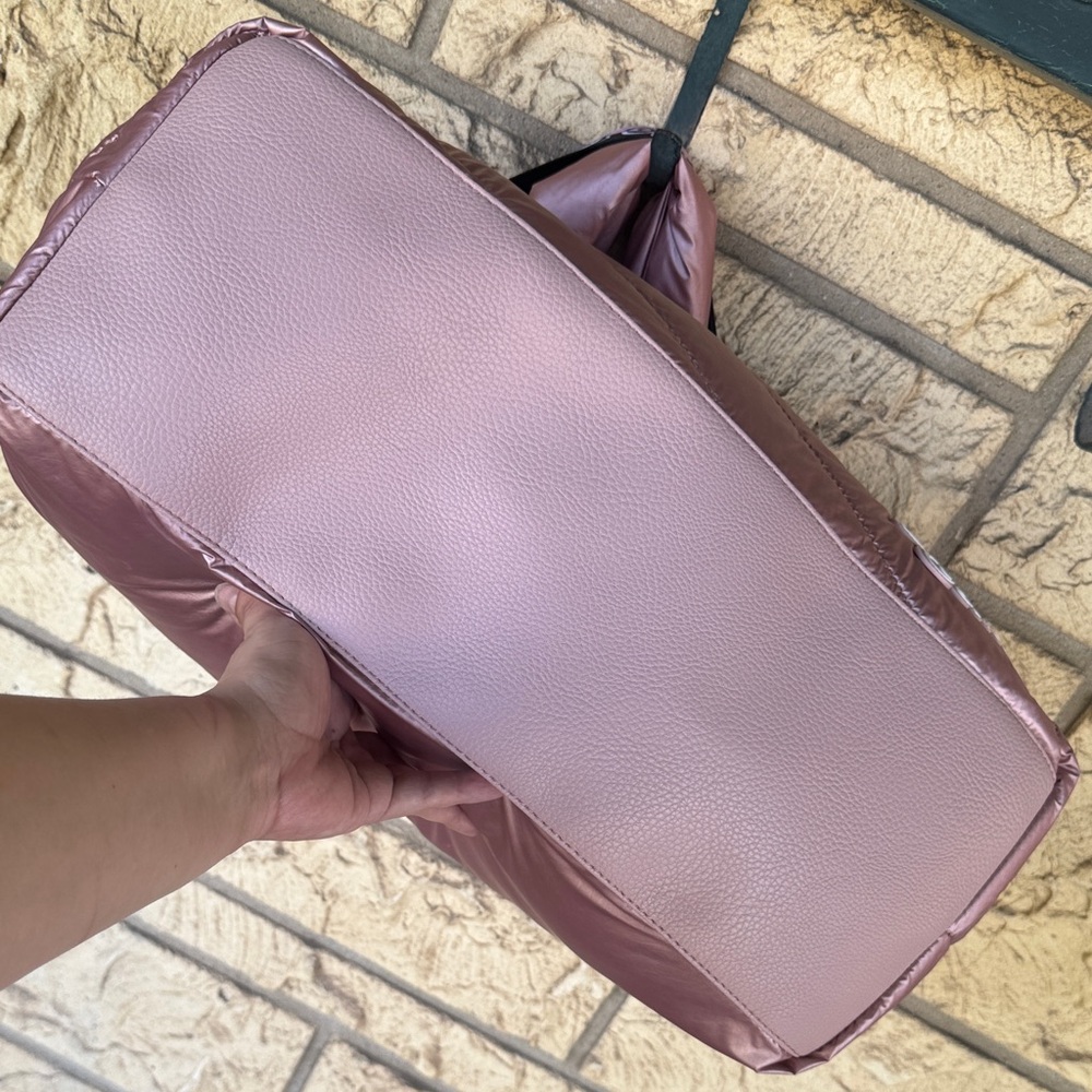 Juicy Couture Metallic Rose Quilted Tote Bag Snow Bunny Weekender Bag Luggage Lg - Picture 5 of 14